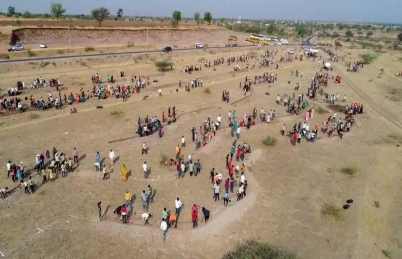 The spirit of competition turned a barren village in Pune green