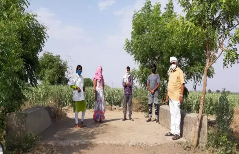 Maharashtra village orders returning migrants to self-quarantine in farms