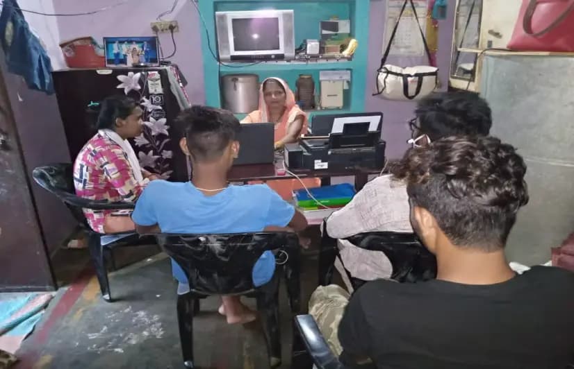 Dalit entrepreneurs help bridge digital divide during pandemic