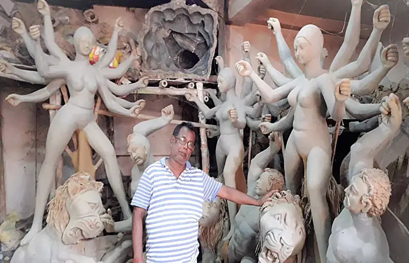 Restrictions on Puja celebrations has pushed sculptors and artists in Jharkhand into penury 