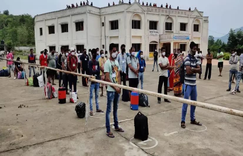 COVID-19: Panic in Surat triggers flashbacks for migrants from Ganjam