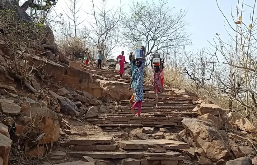 Tribals from this MP village risk their lives every day for water 