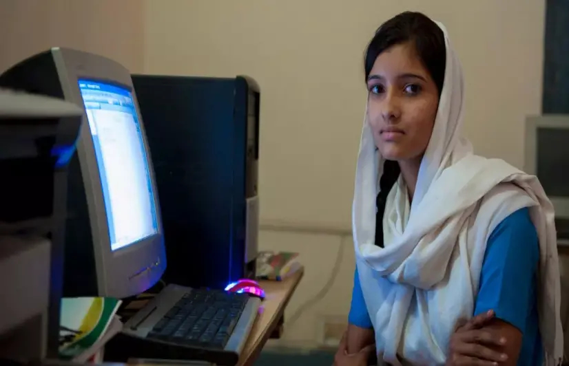 Loss of privacy, domestic distractions and health issues plague girls learning online  