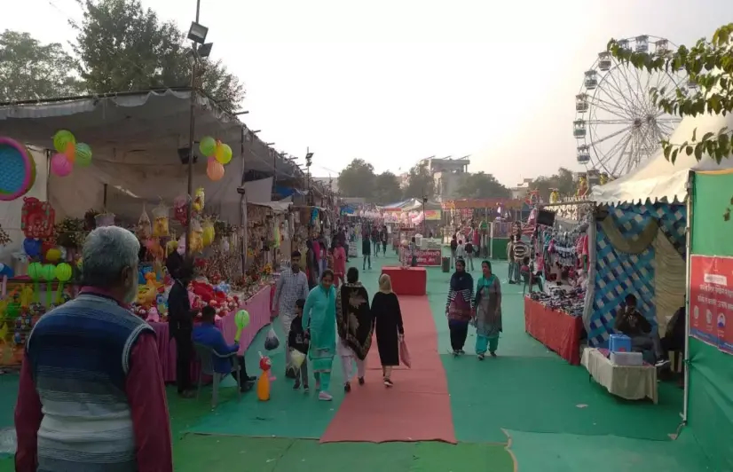 Travelling traders say they can't survive another wave as pandemic decimates local fairs