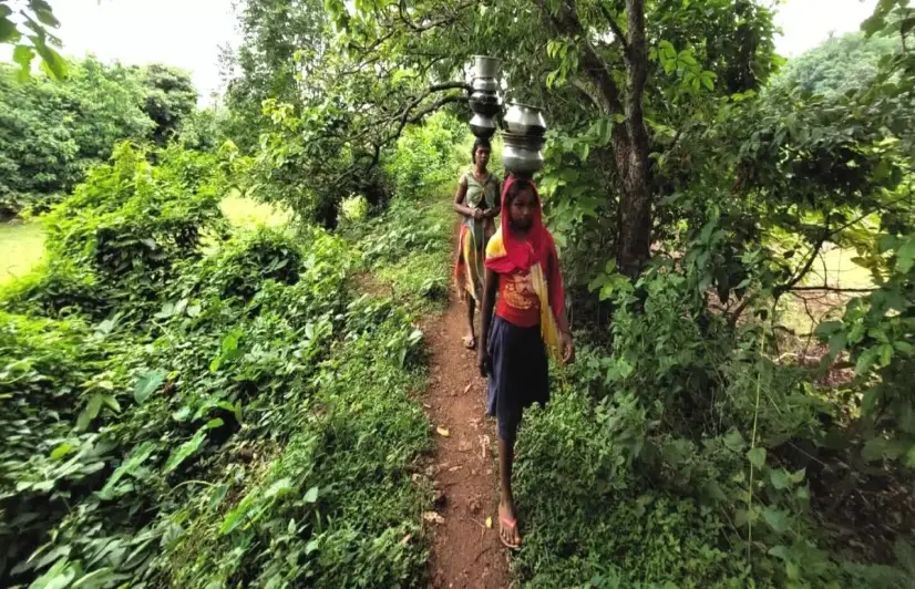 On the hills of Jharkhand, water crisis renders life difficult in tribal villages 